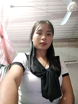 Squirrel-Pear online show from December 20, 2025, 10:22 am