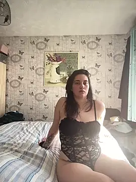 YourFrenchFeliciexo online show from April 7, 2026, 11:21 am