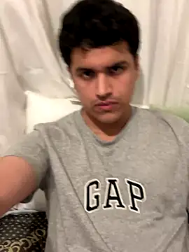 Snapshot of damian26pts chatting on November 8, 2025, 2:45 am damian26pts online show from November 8, 2025, 2:45 am