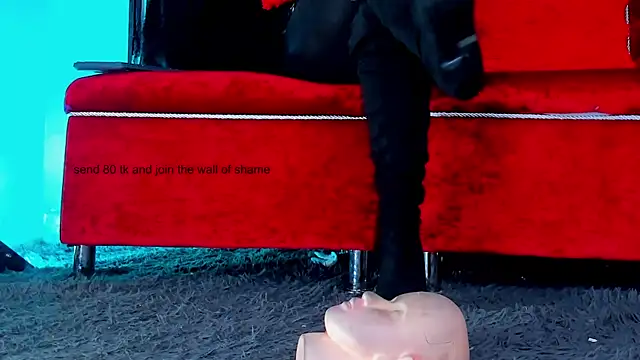 RileyPierre online show from November 1, 2025, 11:34 am