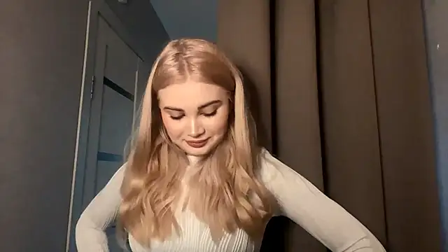 JolieAlto online show from October 31, 2025, 10:05 am