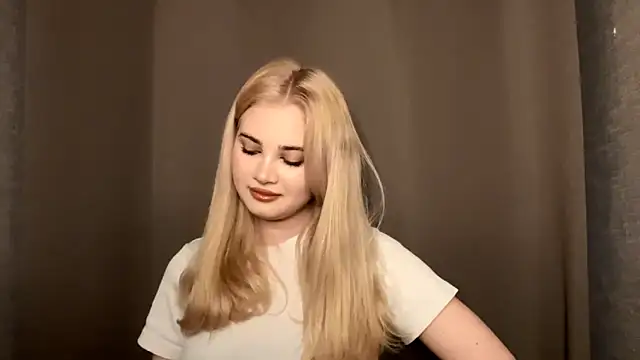 JolieAlto online show from November 5, 2025, 12:05 pm