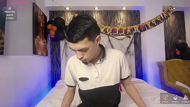 Mike lawford1 online show from November 4, 2025, 1:32 pm