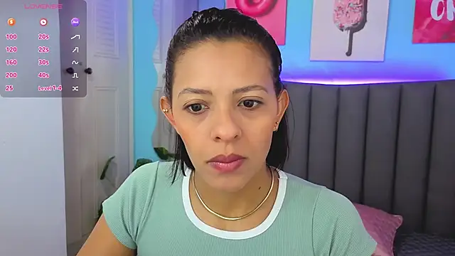 Aria Russo online show from January 11, 2026, 3:50 pm