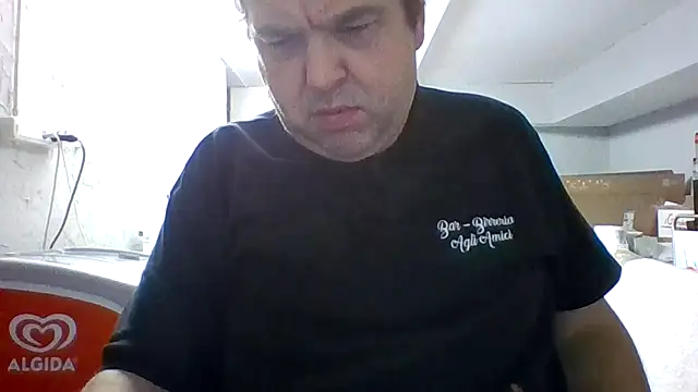 stefistefi8097 online show from November 20, 2025, 7:35 pm