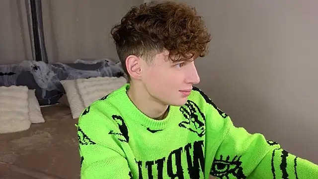 crisp1n online show from November 2, 2025, 3:14 pm