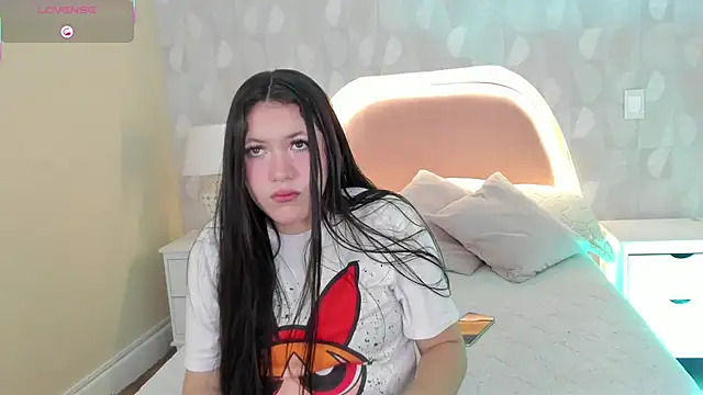 Snapshot of violeta_walton chatting on October 24, 2025, 12:12 pm violeta walton online show from October 24, 2025, 12:12 pm