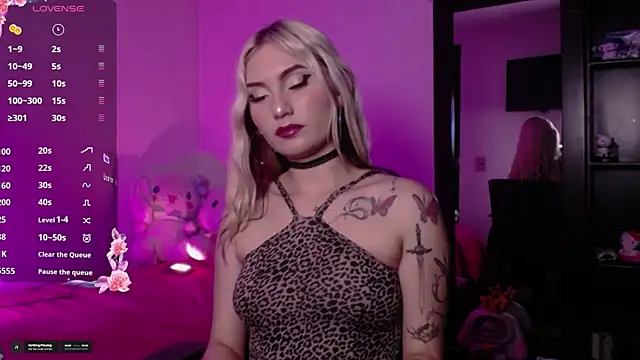 Snapshot of anya_starlight chatting on November 4, 2025, 1:05 am anya starlight online show from November 4, 2025, 1:05 am