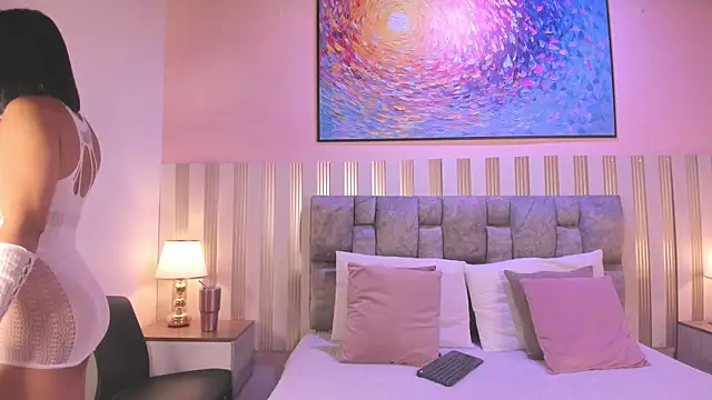 Arya Ali  online show from November 11, 2025, 3:28 am