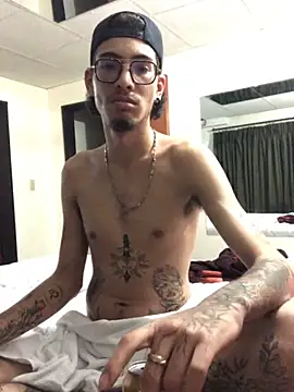 Snapshot of tian_doyt69 chatting on October 19, 2025, 1:50 am tian doyt69 online show from October 19, 2025, 1:50 am