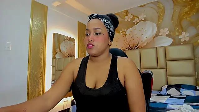 NahomiWalker  online show from March 9, 2026, 8:02 pm