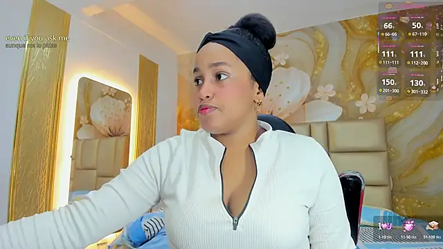 NahomiWalker  online show from March 11, 2026, 7:53 pm