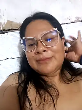 Snapshot of celeste122595 chatting on December 14, 2025, 1:00 am celeste122595 online show from December 14, 2025, 1:00 am