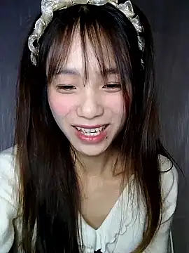 Monkey-0d online show from December 17, 2025, 2:17 am