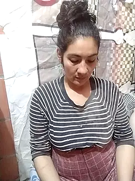 luzdelunas online show from November 2, 2025, 12:24 am