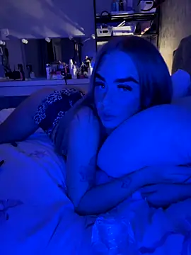 Ellieskyyee1 online show from November 16, 2025, 1:22 am