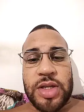 Snapshot of Jonathanbarreto chatting on April 3, 2026, 3:04 am Jonathanbarreto online show from April 3, 2026, 3:04 am