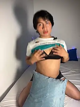 Nathasa Devereux online show from October 29, 2025, 3:31 am