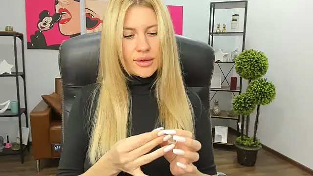 Snapshot of AryaAltkerer chatting on November 27, 2025, 1:46 pm AryaAltkerer online show from November 27, 2025, 1:46 pm