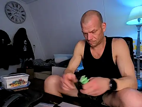 Snapshot of Kinky_Play1 chatting on February 10, 2026, 6:45 pm Kinky Play1 online show from February 10, 2026, 6:45 pm