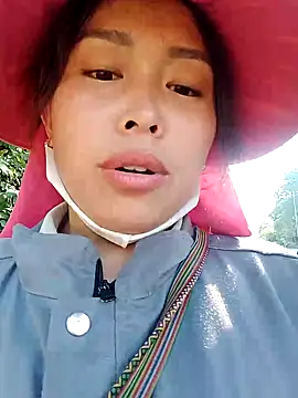 natri-sex online show from October 19, 2025, 1:01 pm