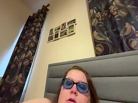 Scarletcum22 online show from February 1, 2026, 8:24 am