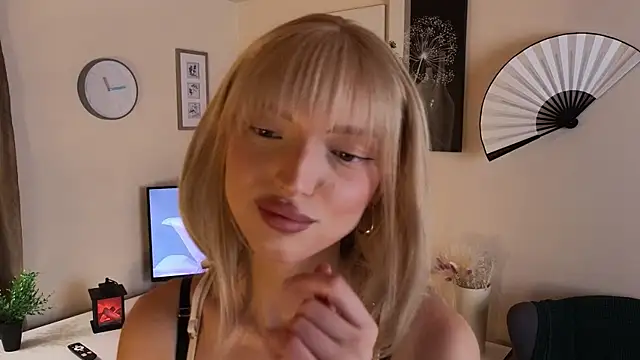 Snapshot of Kaily_Ceys chatting on November 5, 2025, 11:21 am Kaily Ceys online show from November 5, 2025, 11:21 am