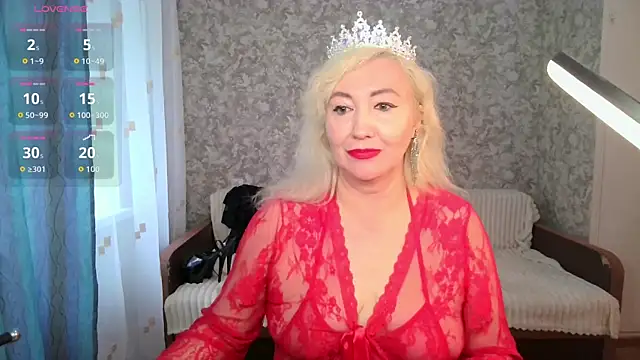 LadyKriss online show from July 14, 2026, 3:55 am