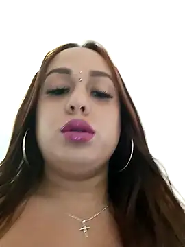 Snapshot of Madison_Celeste chatting on October 23, 2025, 4:39 pm Madison Celeste online show from October 23, 2025, 4:39 pm