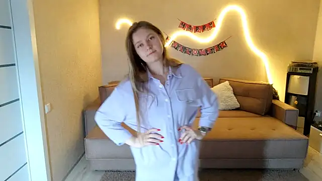 IwiDream online show from October 22, 2025, 5:30 am