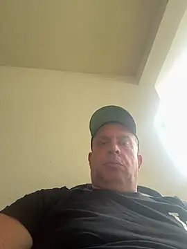 wellingtonmds online show from May 3, 2026, 4:24 pm