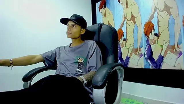 Snapshot of paul_booy chatting on November 4, 2025, 12:37 pm paul booy online show from November 4, 2025, 12:37 pm