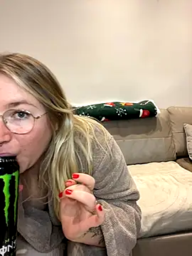 havastia online show from November 10, 2025, 7:24 pm