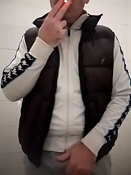 Romaeterna  online show from January 12, 2026, 6:46 pm