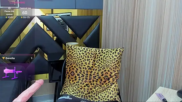 Stefany Collin1 online show from November 1, 2025, 12:29 pm