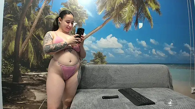 kimberd33 online show from November 14, 2025, 2:27 pm