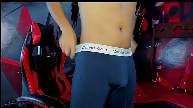 Raphael Latin online show from November 4, 2025, 4:00 am