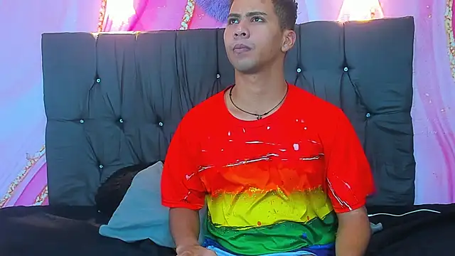 Raphael Latin online show from November 10, 2025, 4:00 am