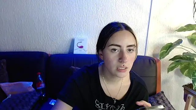 Snapshot of Christine_julianne chatting on October 29, 2025, 7:48 pm Christine julianne online show from October 29, 2025, 7:48 pm