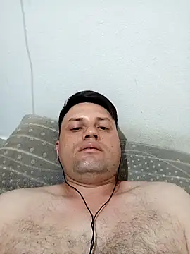 Agusluks 93 online show from November 17, 2025, 3:12 am