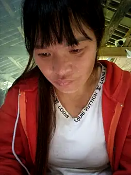 chipu06 online show from November 6, 2025, 3:07 am