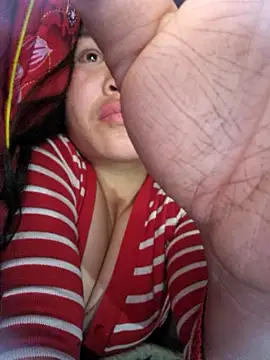 chipu06 online show from February 11, 2026, 8:47 pm