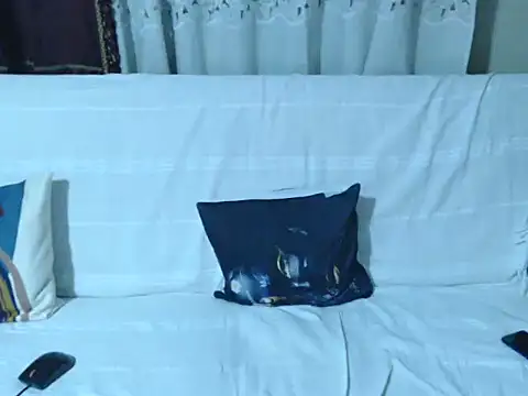 Snapshot of 2hellboys chatting on November 17, 2025, 3:07 pm 2hellboys online show from November 17, 2025, 3:07 pm