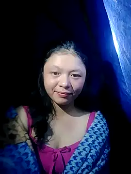 lisa-bae00 online show from November 3, 2025, 10:27 am