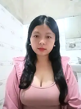 Snapshot of lisa-bae00 chatting on April 23, 2026, 1:02 pm lisa-bae00 online show from April 23, 2026, 1:02 pm