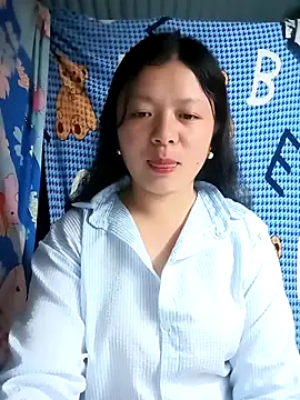 Snapshot of lisa-bae00 chatting on May 10, 2026, 12:32 pm lisa-bae00 online show from May 10, 2026, 12:32 pm