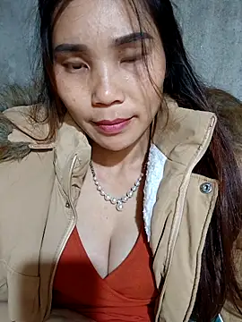 Bear bear0 online show from November 18, 2025, 6:01 pm