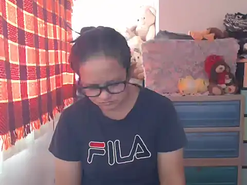 Kinkybela2025 online show from February 17, 2026, 12:18 am