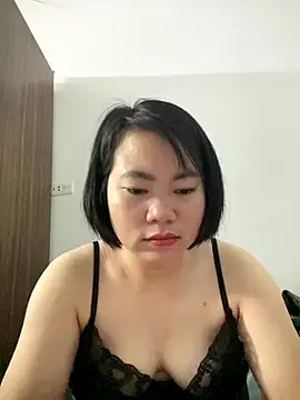 Deer nice online show from October 22, 2025, 3:45 pm