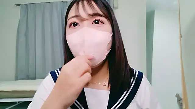 yui chan00 online show from April 7, 2026, 6:58 am